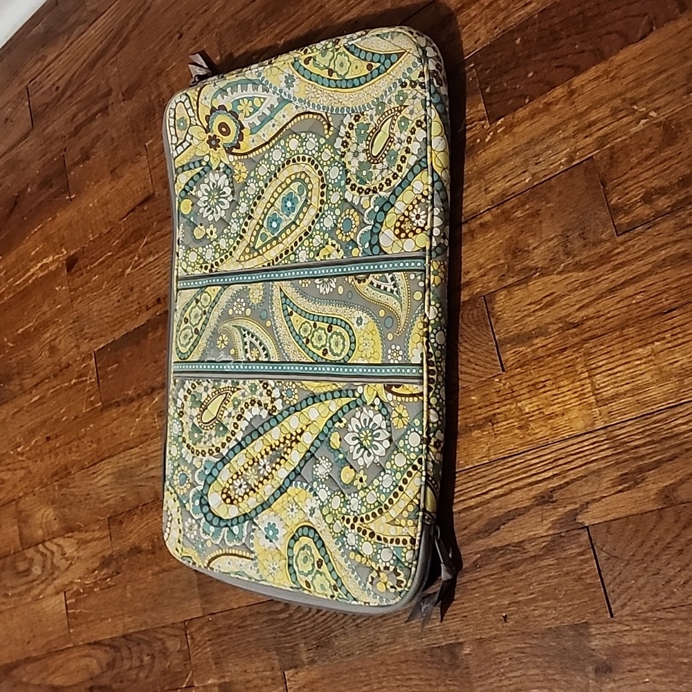 Large Vera Bradley laptop case